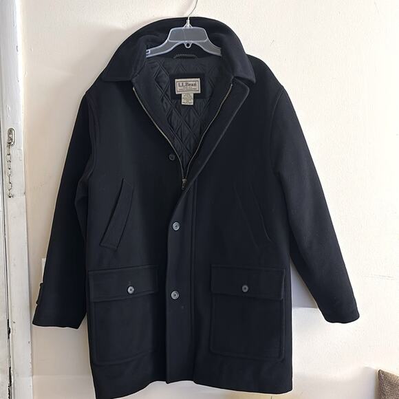 L.L. Bean Men’s Wool Blend Navy able Thinsulated Coat Size L Vintage